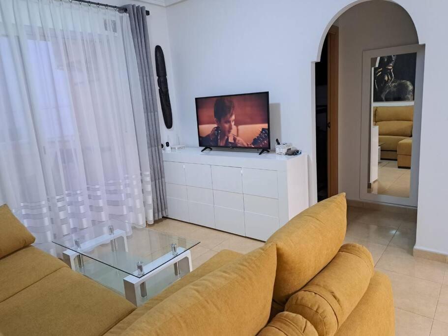 Apartament Julia De Lux Torrevieja Exterior foto